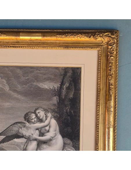 VENERE ABBRACCIA AMORE